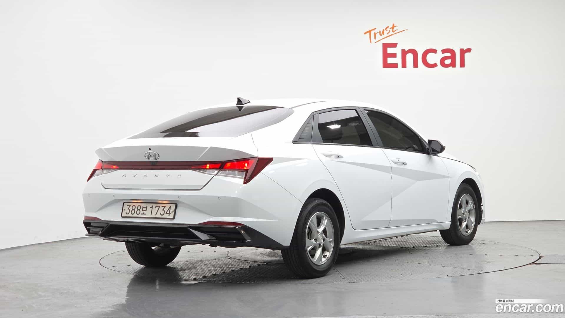 AVANTE Hyundai 2022.0-OUTER-002