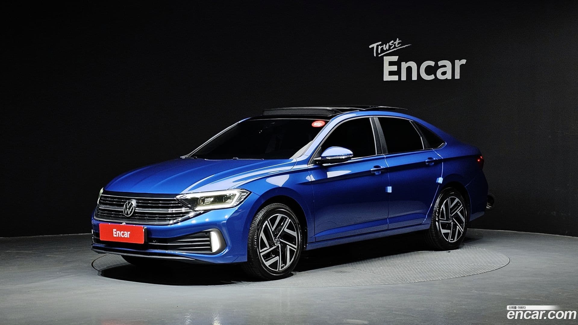 Main__Slider__Photo:Jetta Volkswagen 2023.11-0