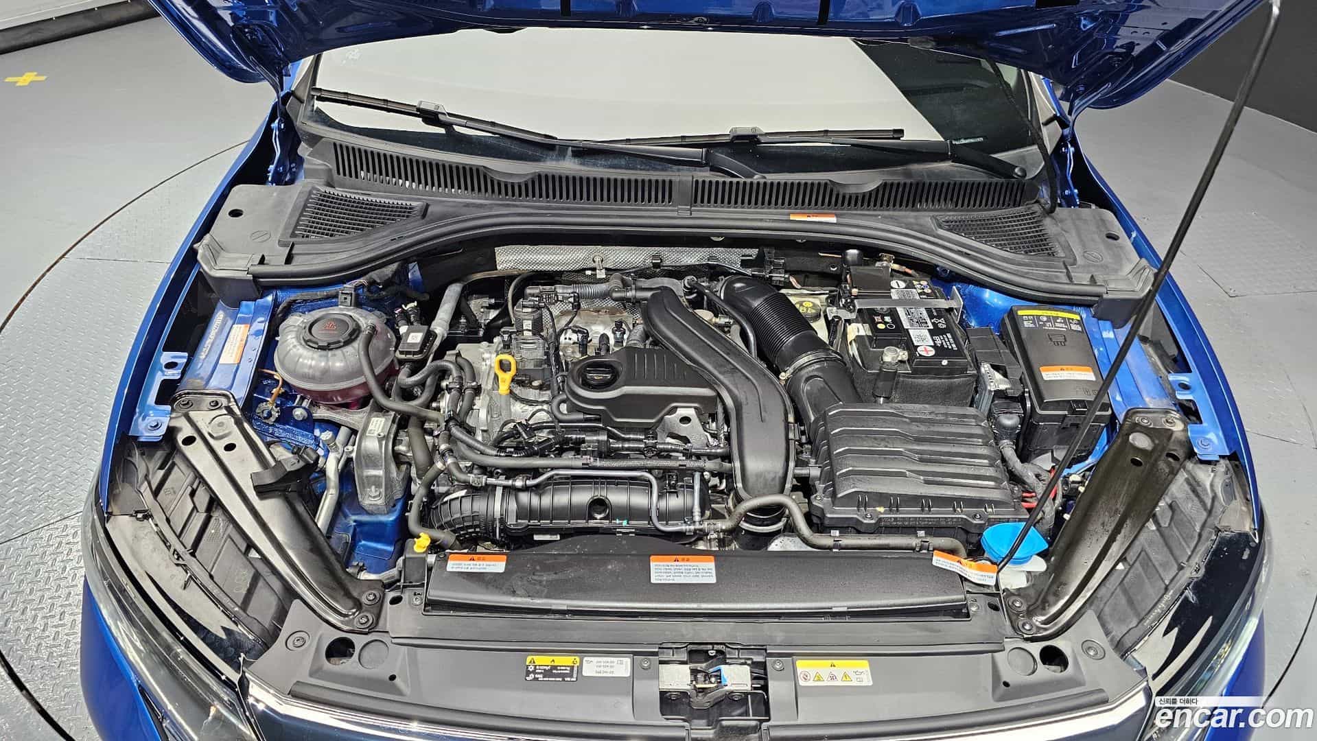 Jetta Volkswagen 2023.11-OUTER-006