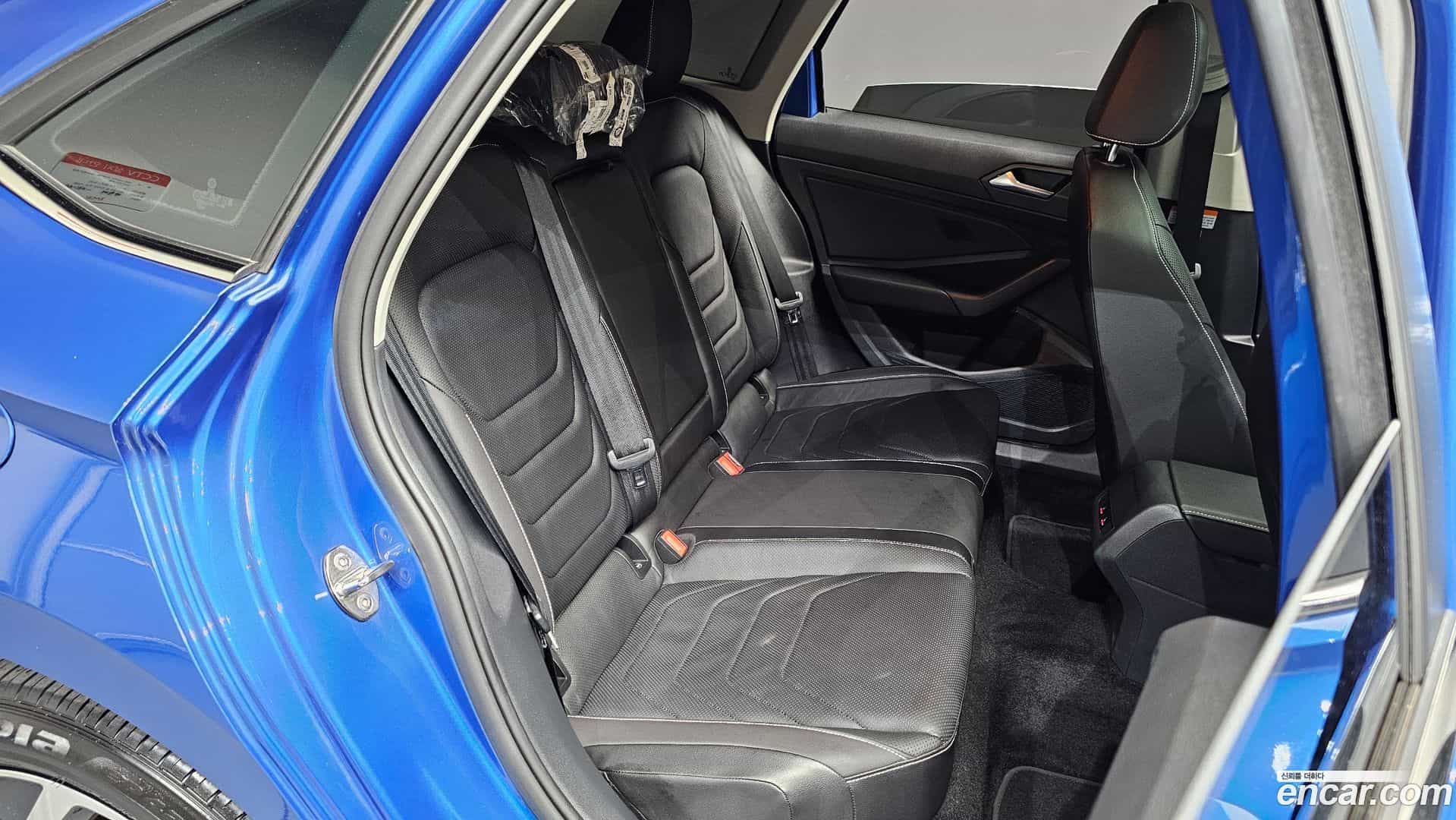 Jetta Volkswagen 2023.11-OPTION-016