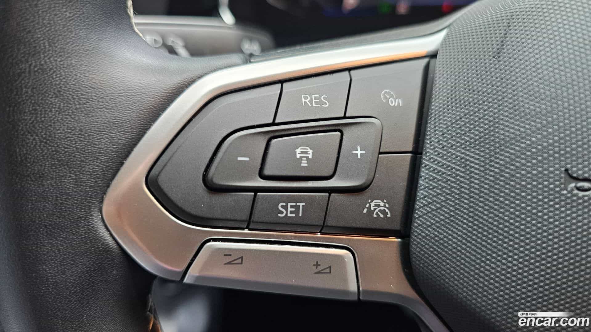 Jetta Volkswagen 2023.11-OPTION-022