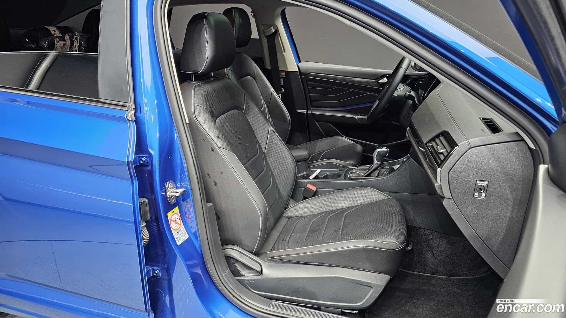 Jetta Volkswagen 2023.11-INNER-036