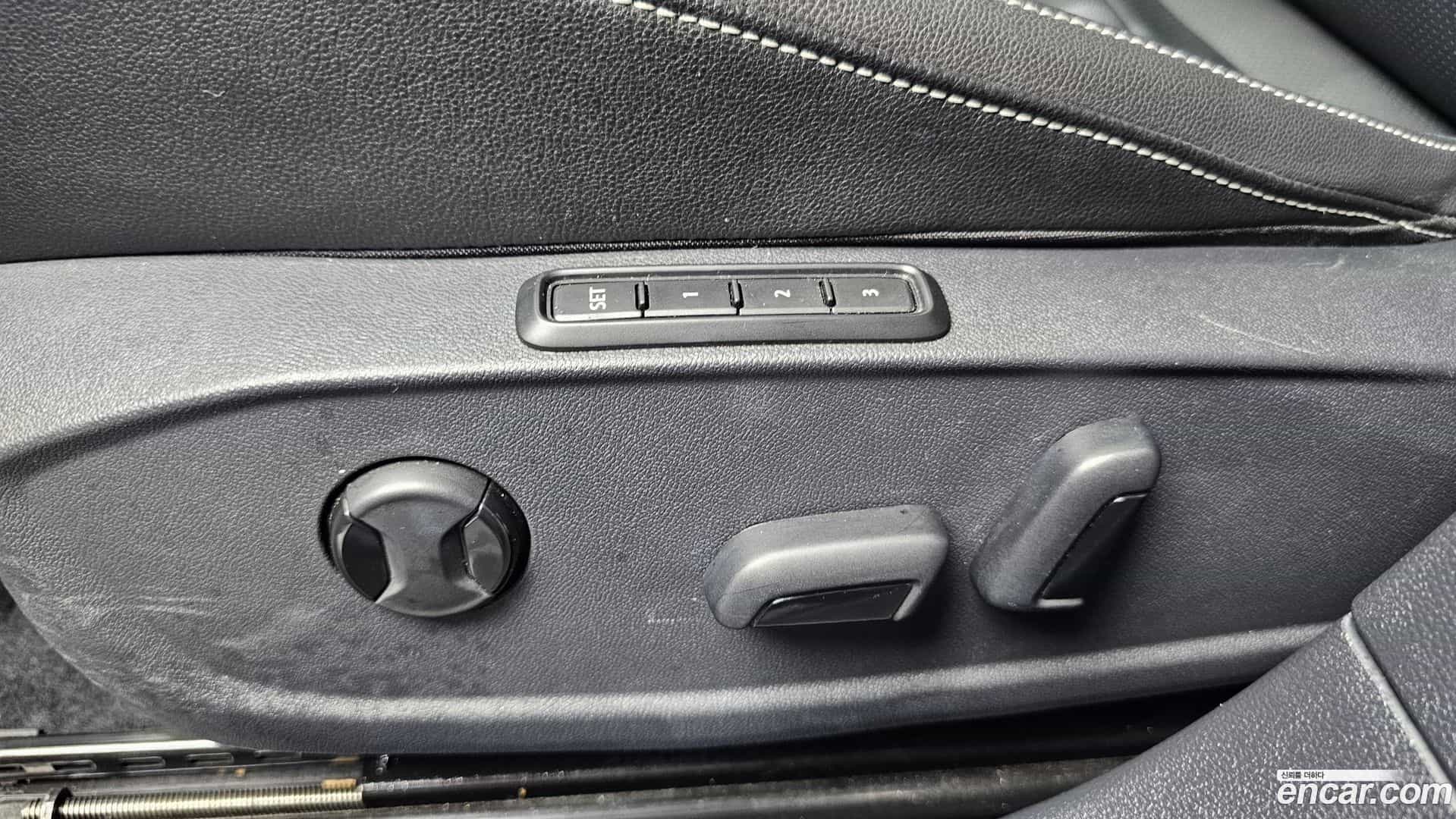 Jetta Volkswagen 2023.11-OPTION-043