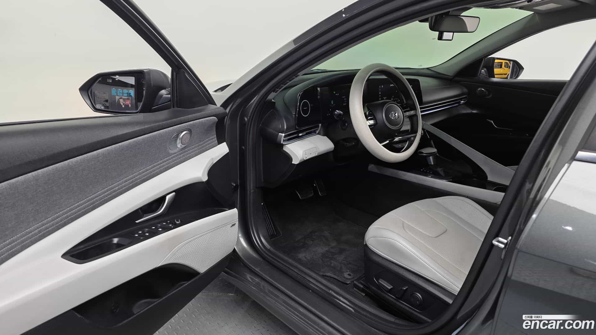 AVANTE Hyundai 2021.3-INNER-010