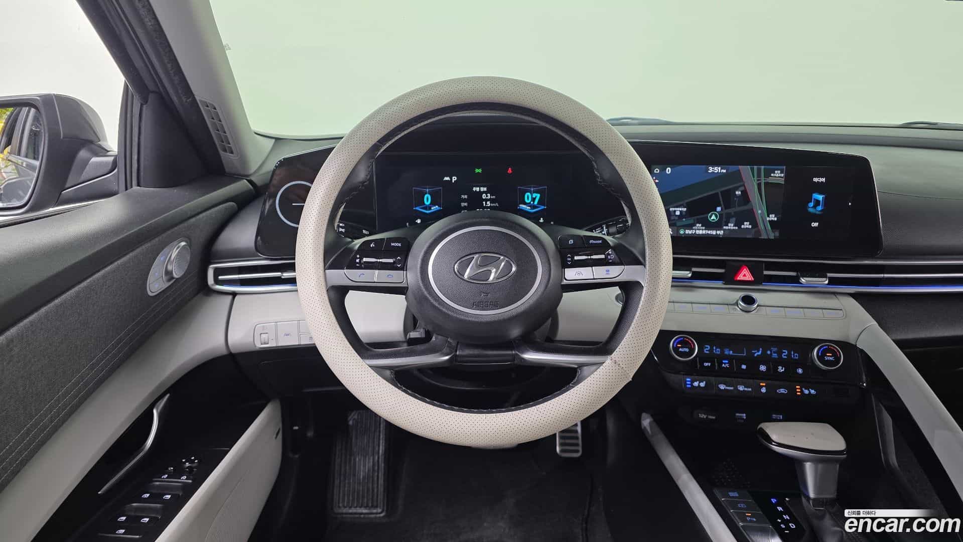 AVANTE Hyundai 2021.3-OPTION-017