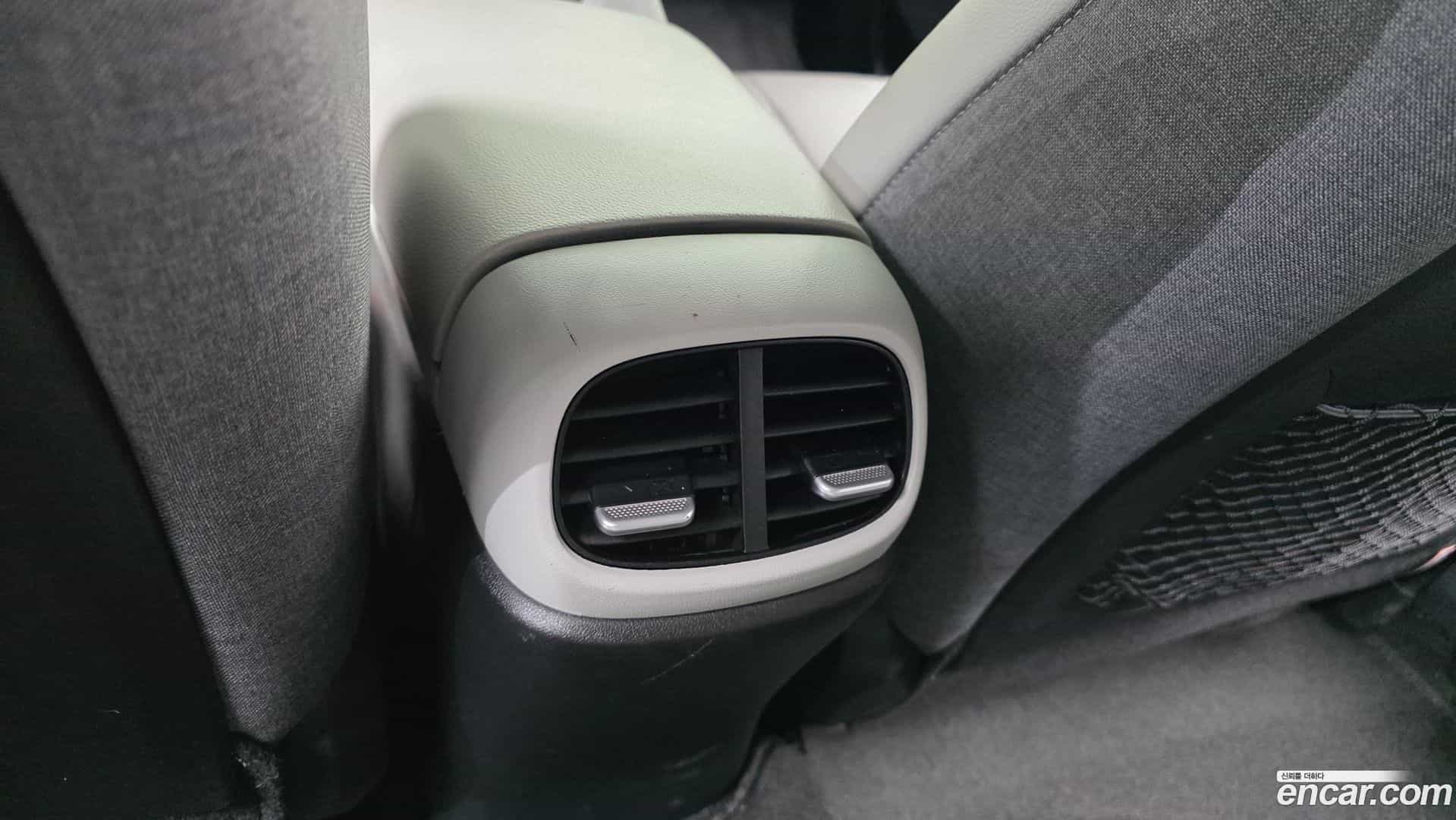 AVANTE Hyundai 2021.3-OPTION-044