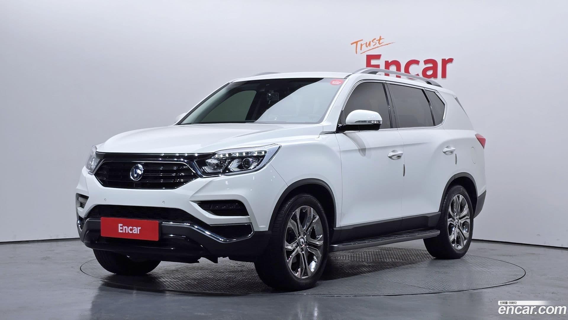 Main__Slider__Photo:Rexton KG Mobility 2017.4-0