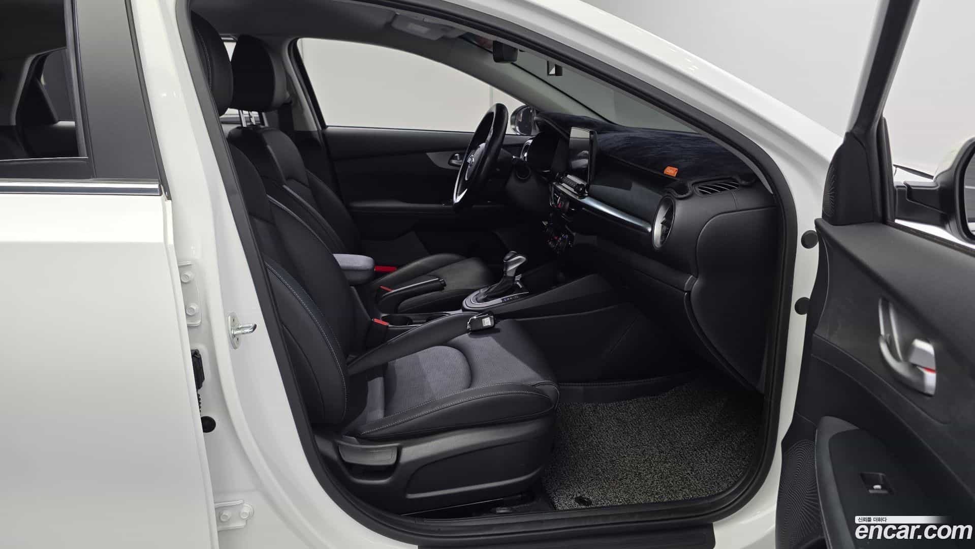 K3 Kia 2019.0-OPTION-016