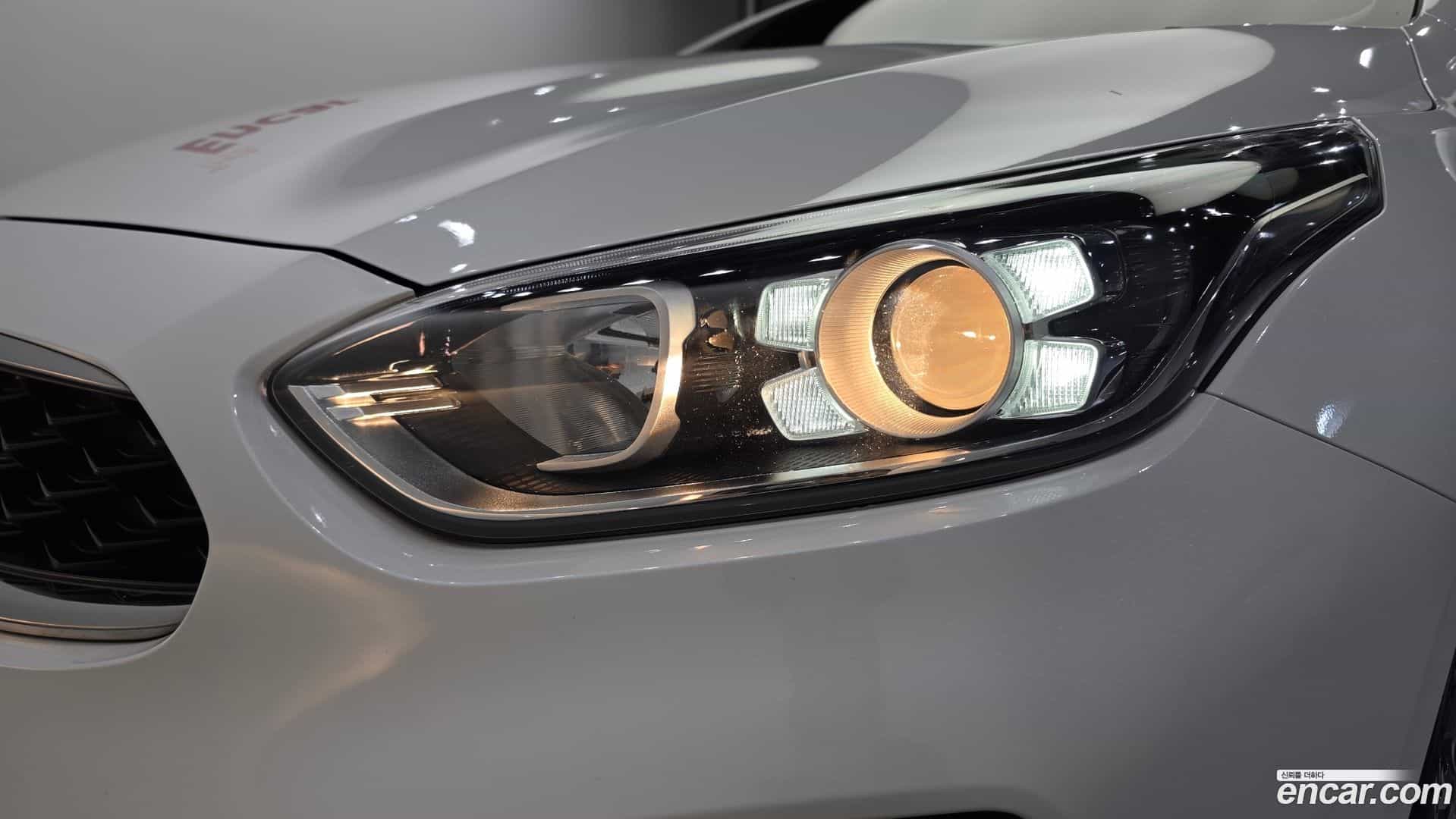 K3 Kia 2019.0-OUTER-032