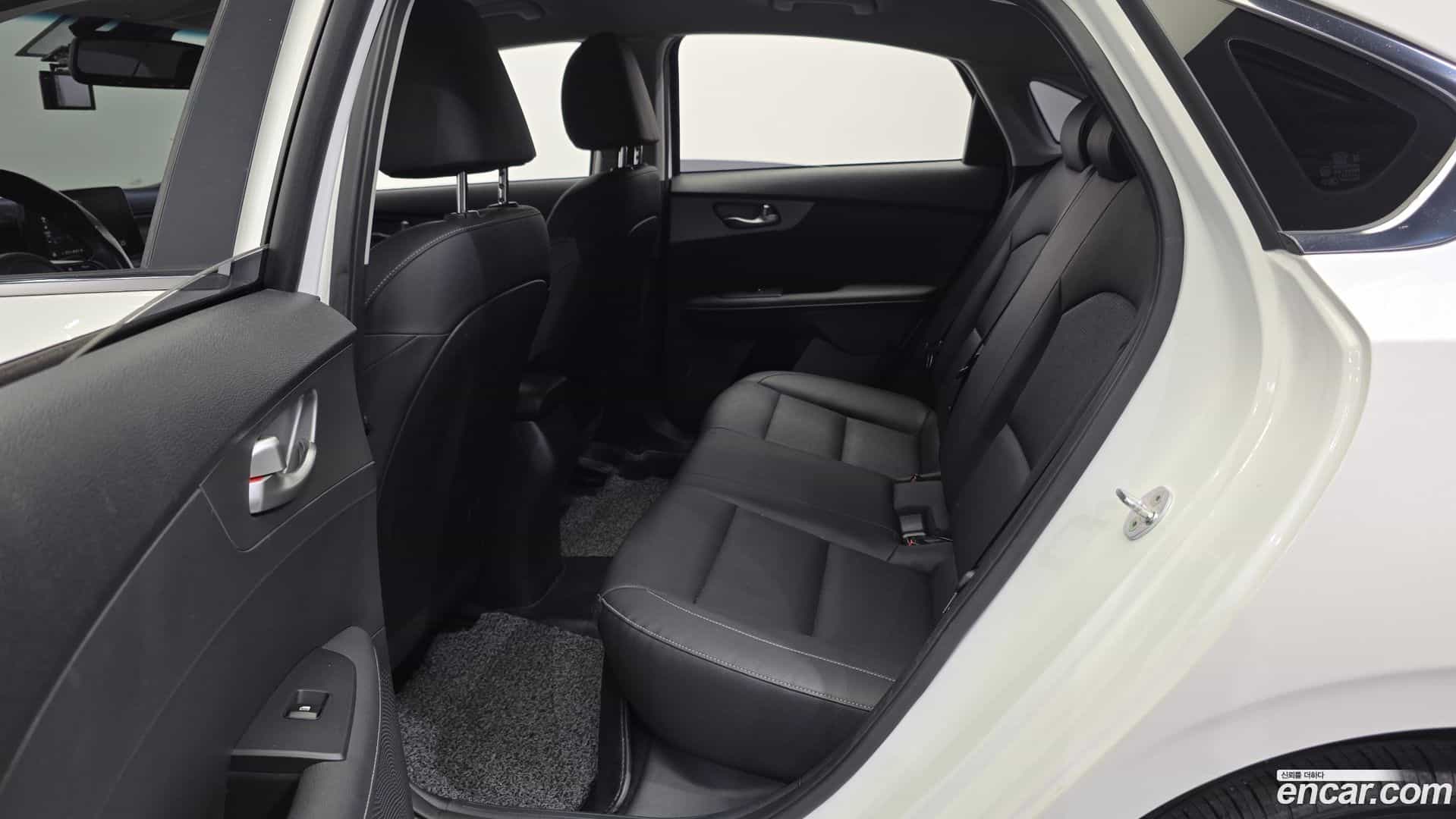 K3 Kia 2019.0-INNER-036