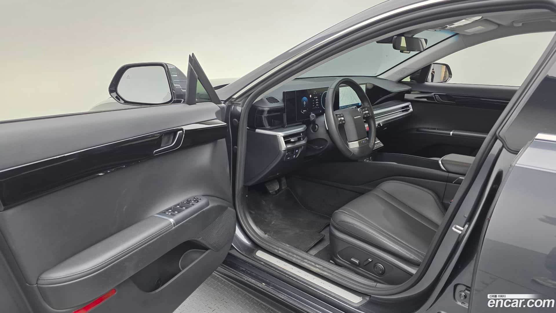 Grandeur Hyundai 2023.10-INNER-010