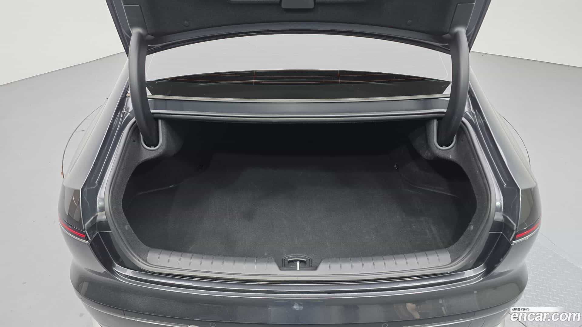 Grandeur Hyundai 2023.10-OPTION-024