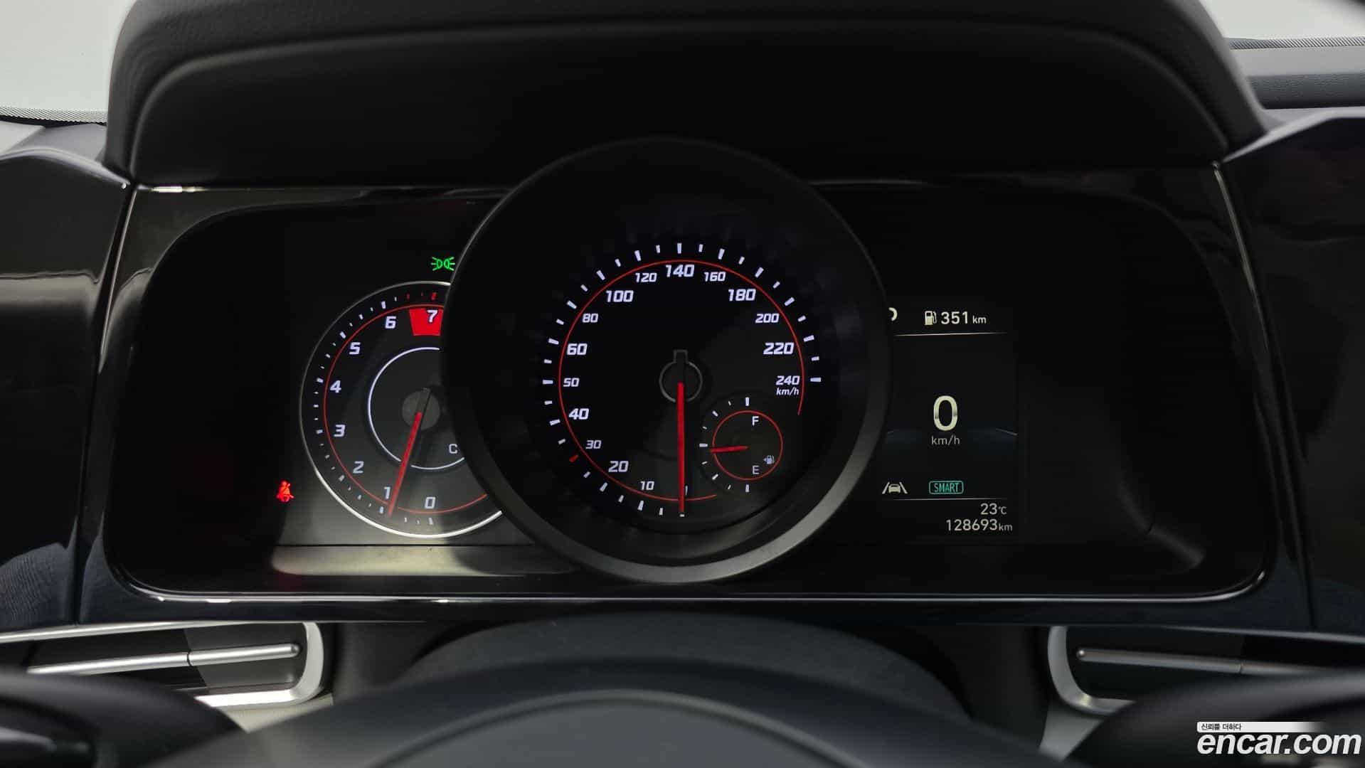 AVANTE Hyundai 2022.3-INNER-008