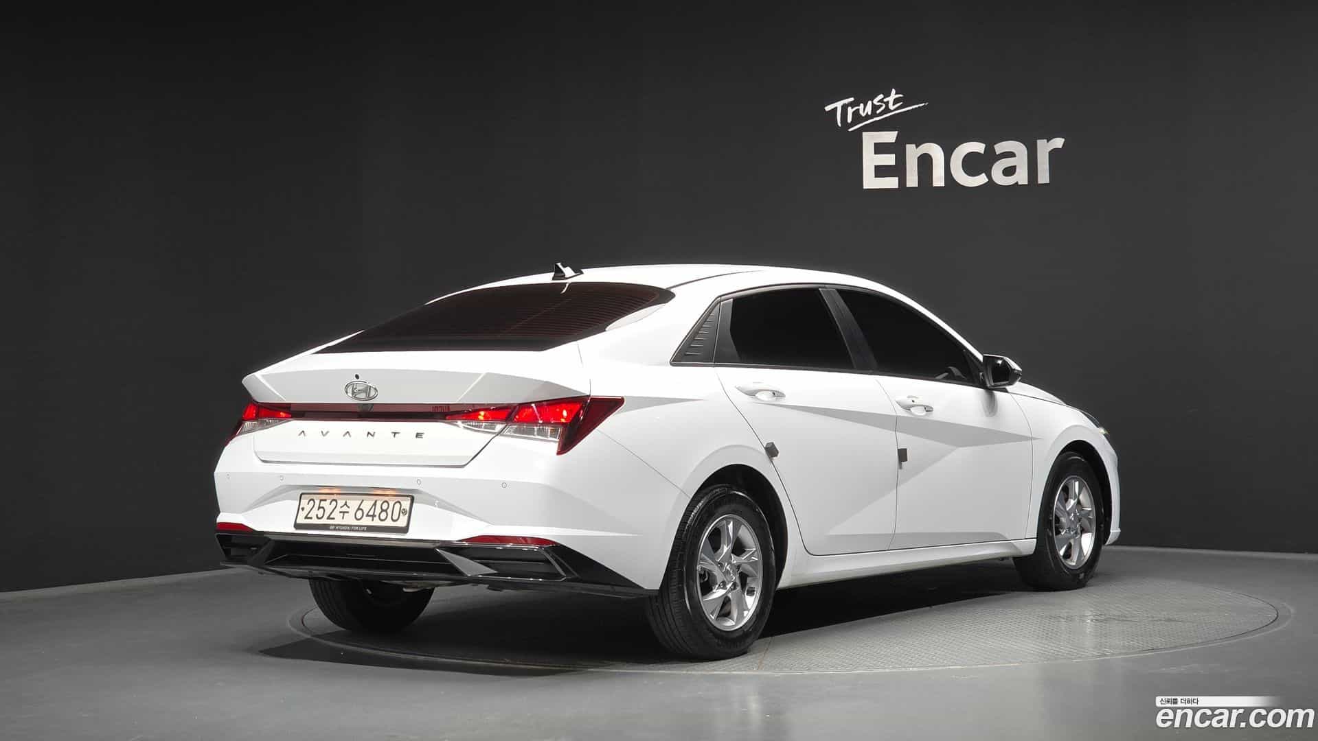 AVANTE Hyundai 2020.9-OUTER-002