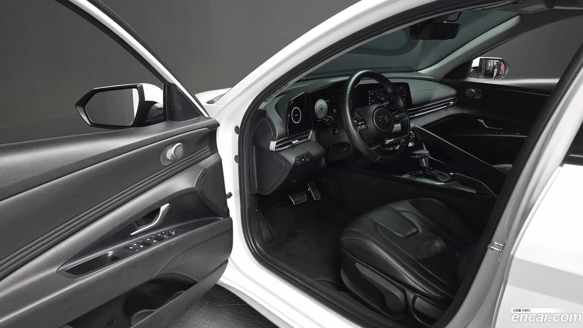 AVANTE Hyundai 2020.9-INNER-010