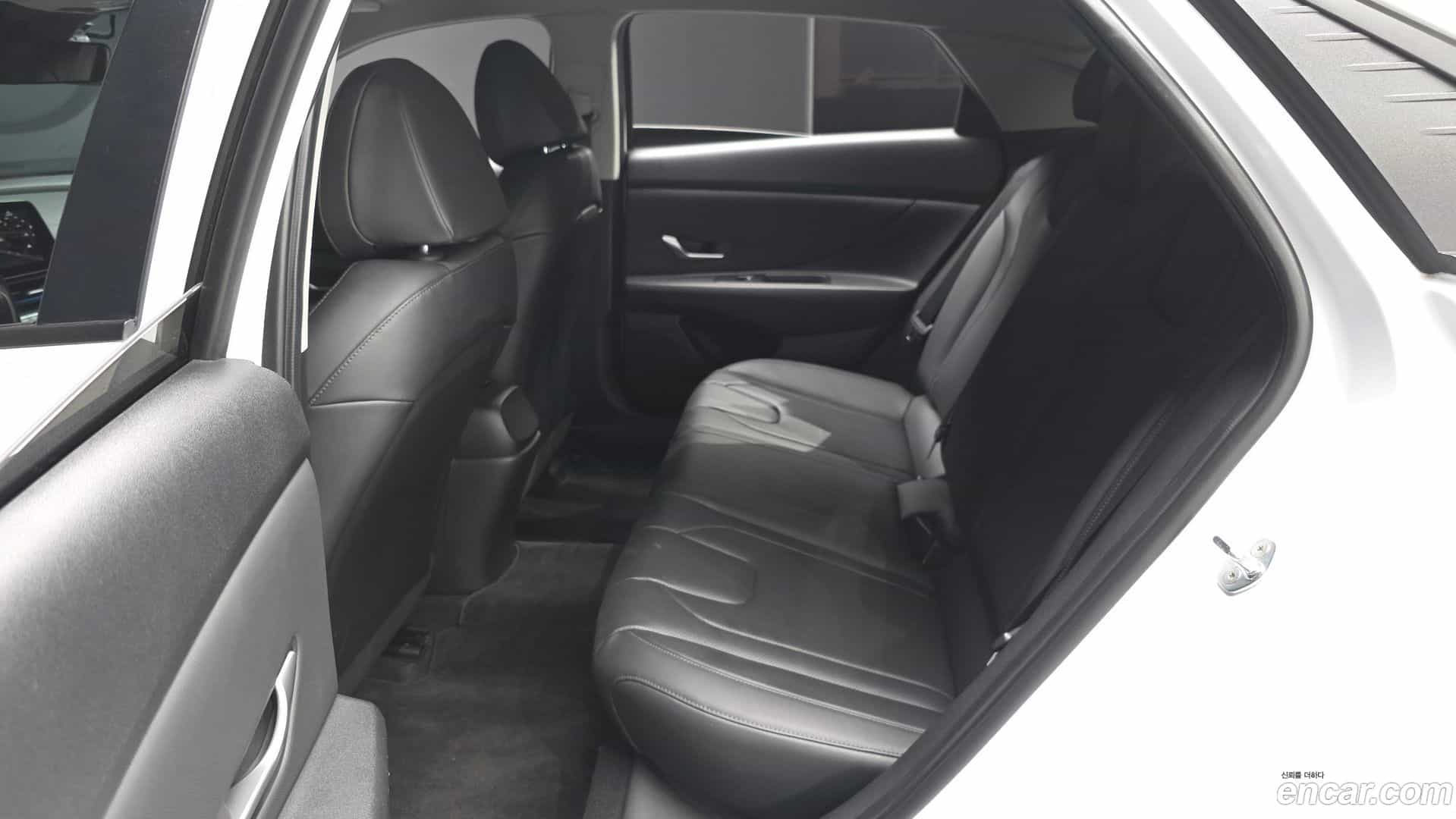 AVANTE Hyundai 2020.9-OPTION-015