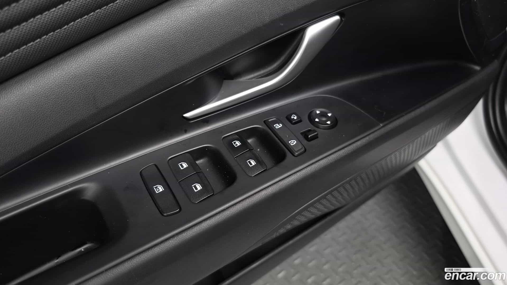 AVANTE Hyundai 2020.9-OPTION-023