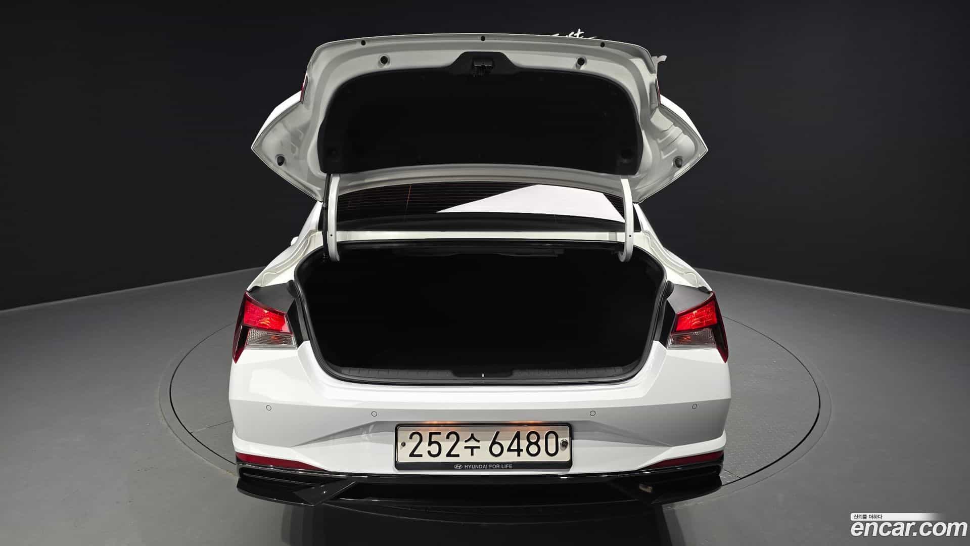 AVANTE Hyundai 2020.9-OPTION-024