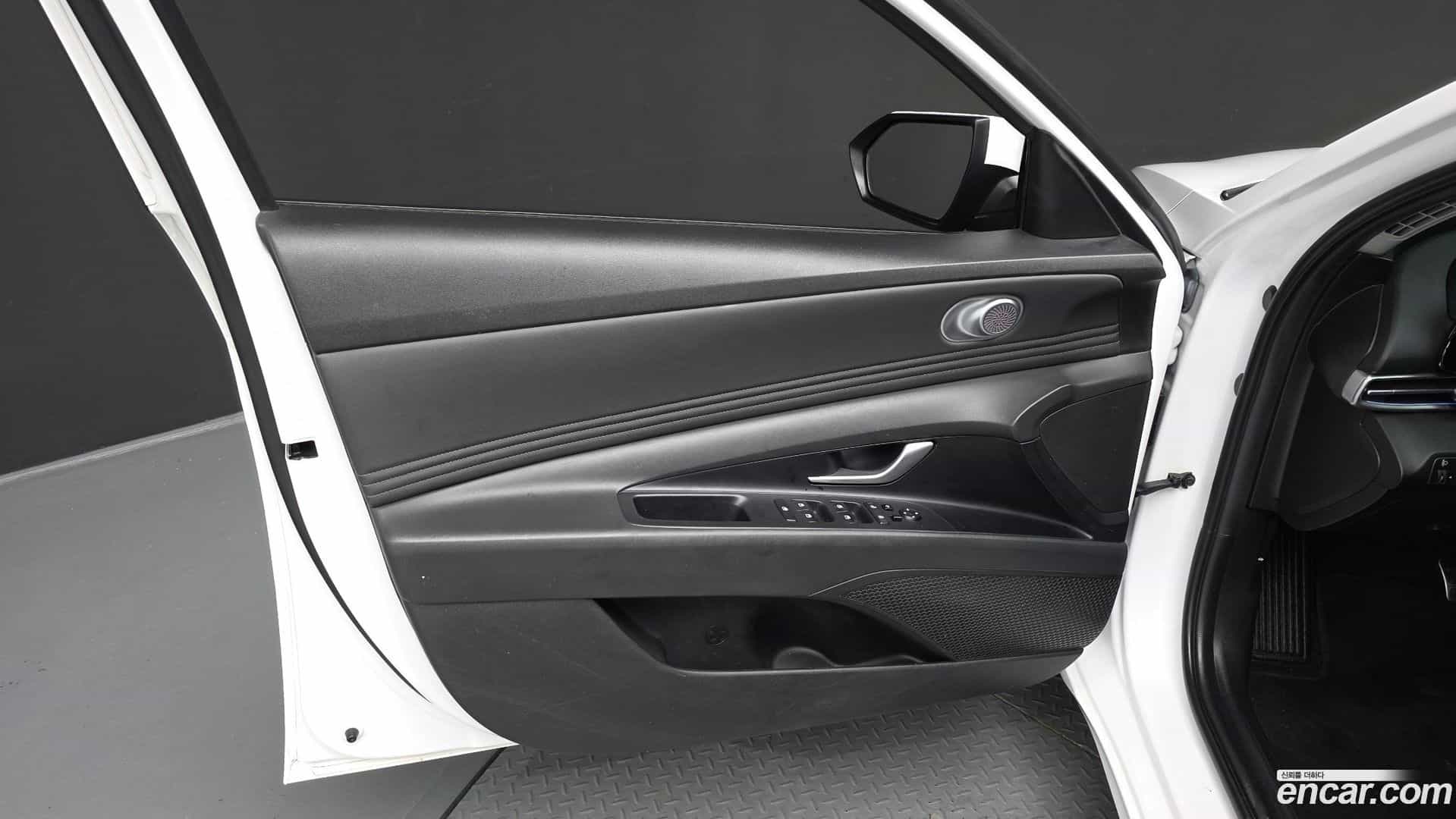 AVANTE Hyundai 2020.9-INNER-034