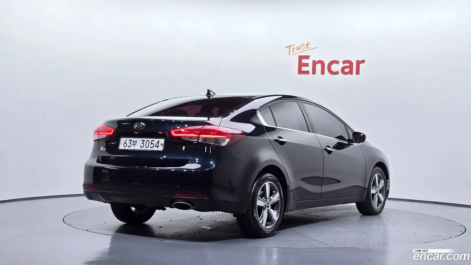 Main__Slider__Photo:K3 Kia 2017.6-1