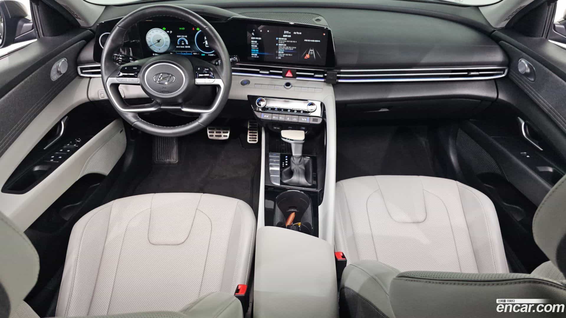 AVANTE Hyundai 2020.5-INNER-007