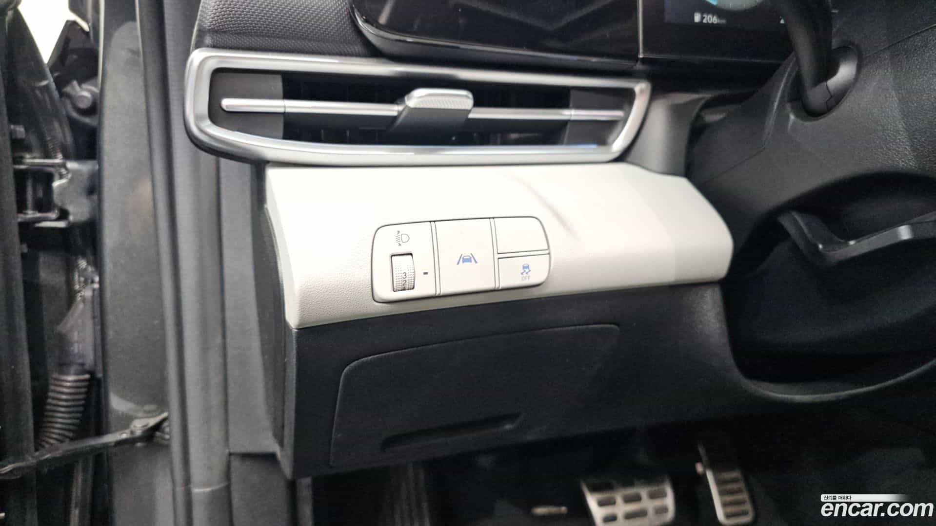 AVANTE Hyundai 2020.5-OPTION-022