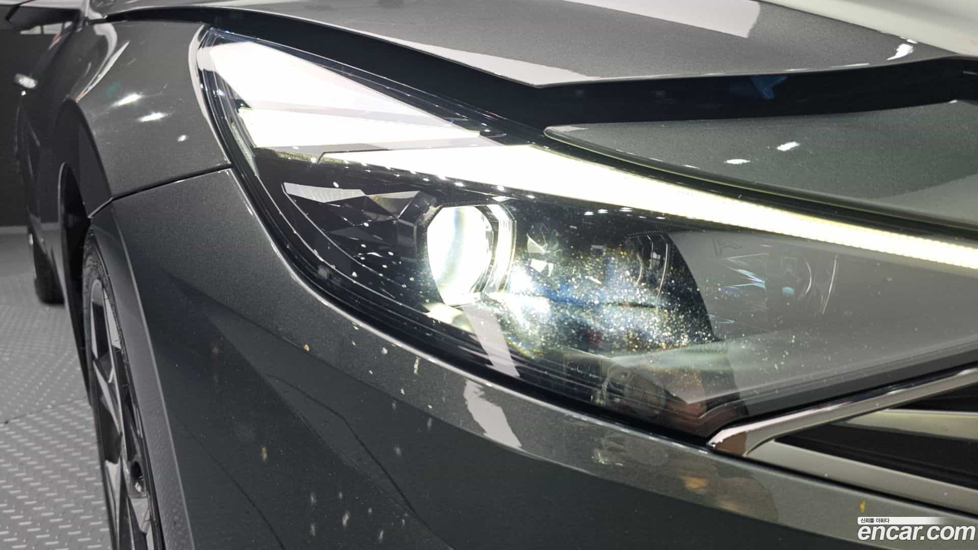 AVANTE Hyundai 2020.5-OUTER-032