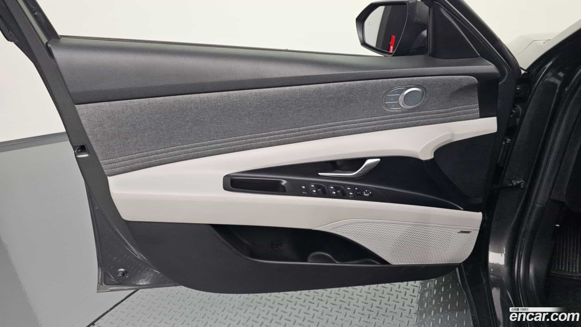AVANTE Hyundai 2020.5-INNER-034