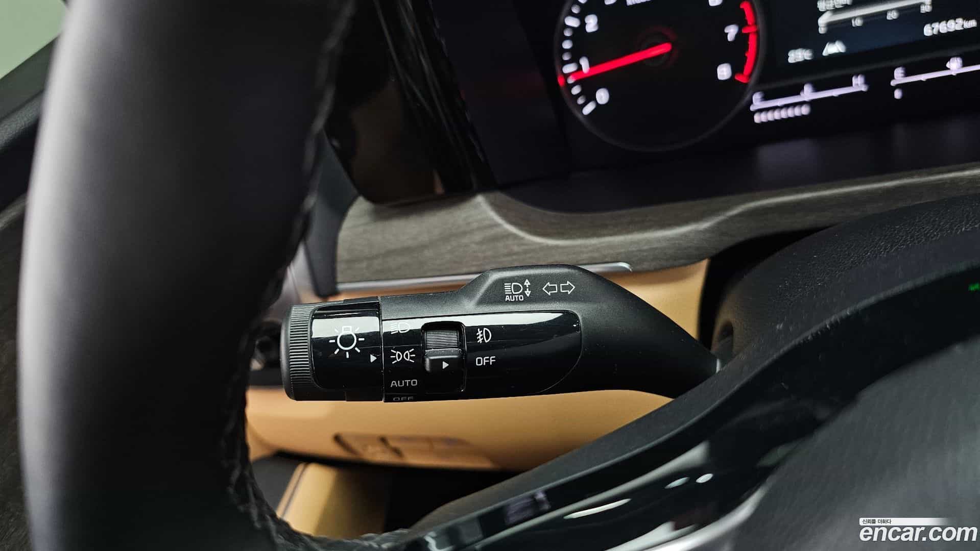Sorento Kia 2021.4-OPTION-041