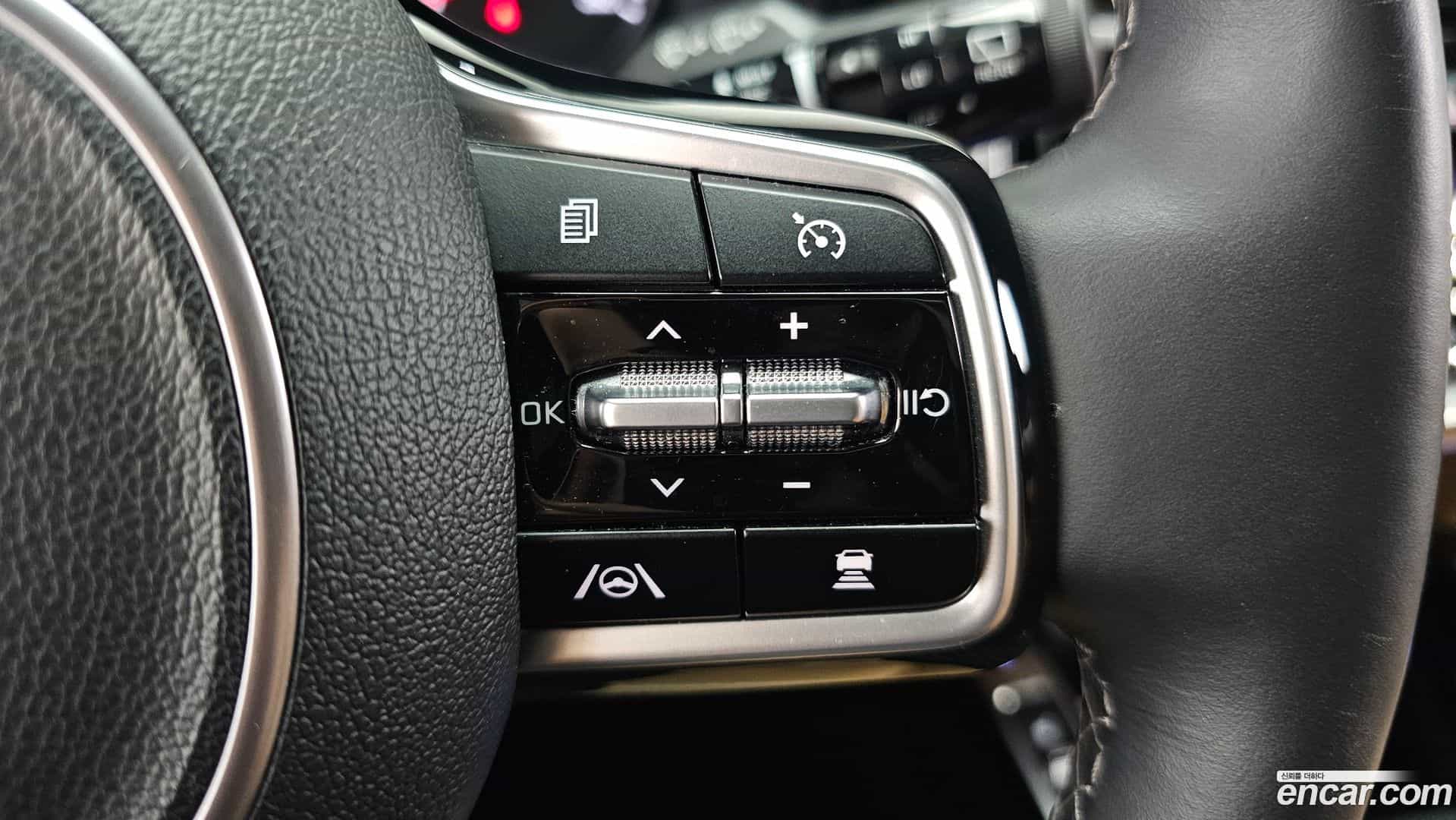 Sorento Kia 2021.4-OPTION-043