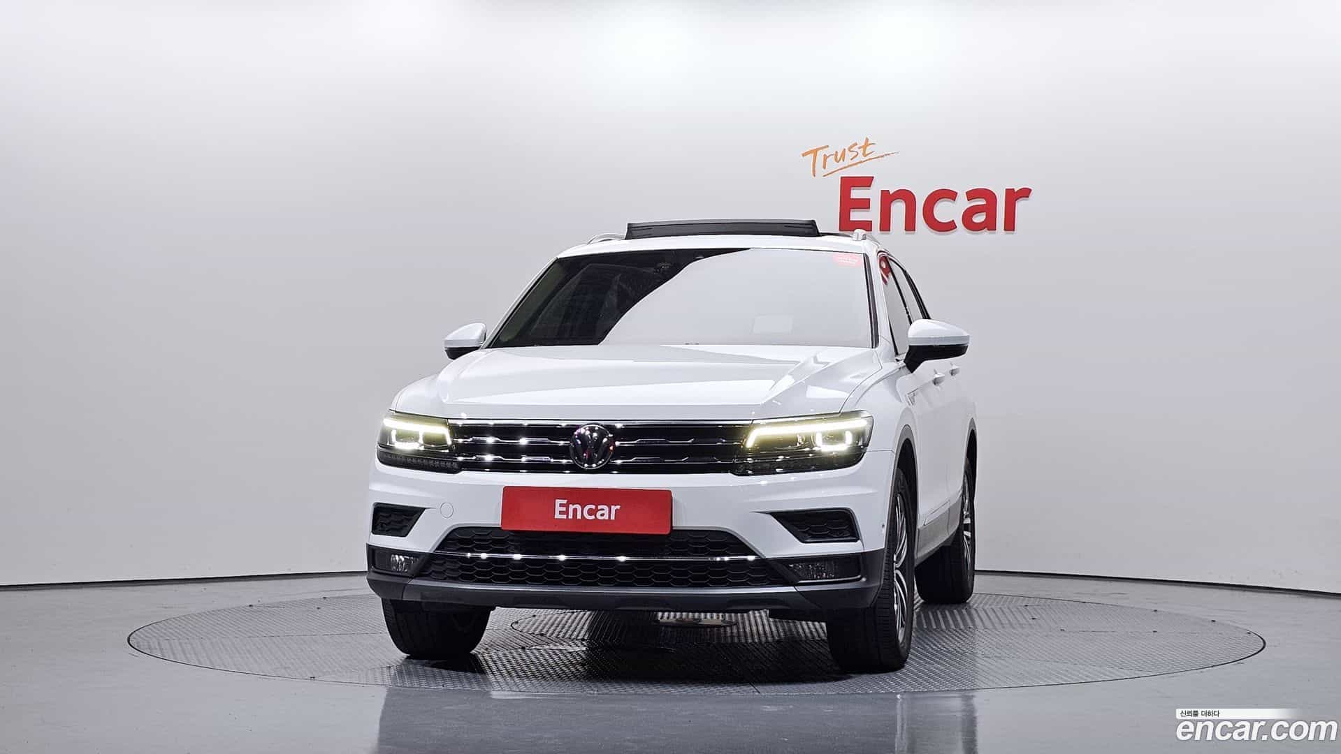 Tiguan Volkswagen 2020.4-OUTER-003