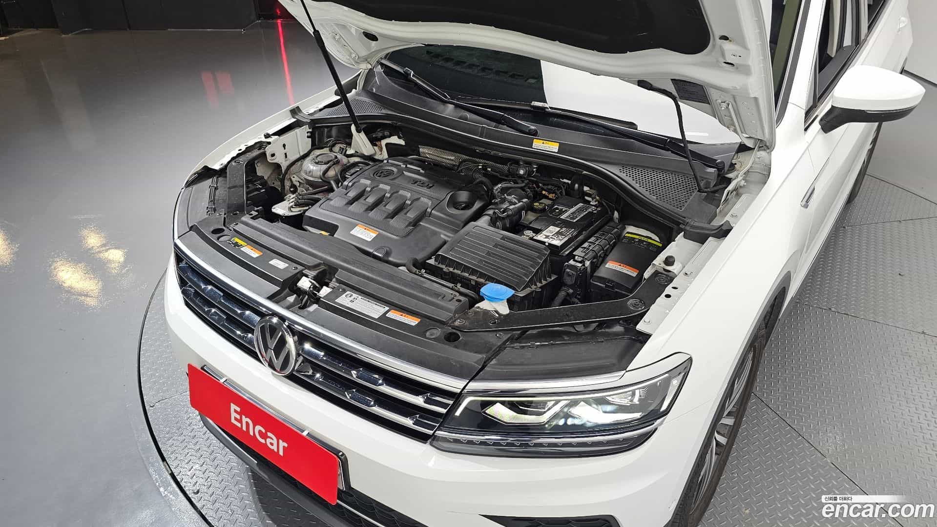 Tiguan Volkswagen 2020.4-OUTER-006