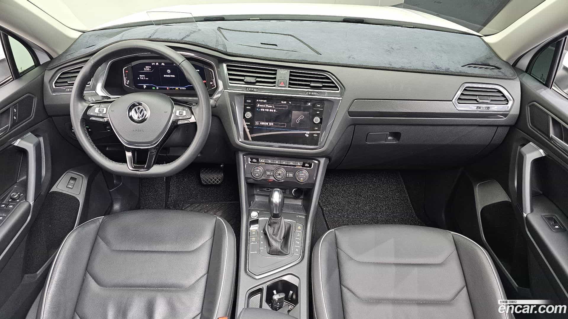 Tiguan Volkswagen 2020.4-INNER-007