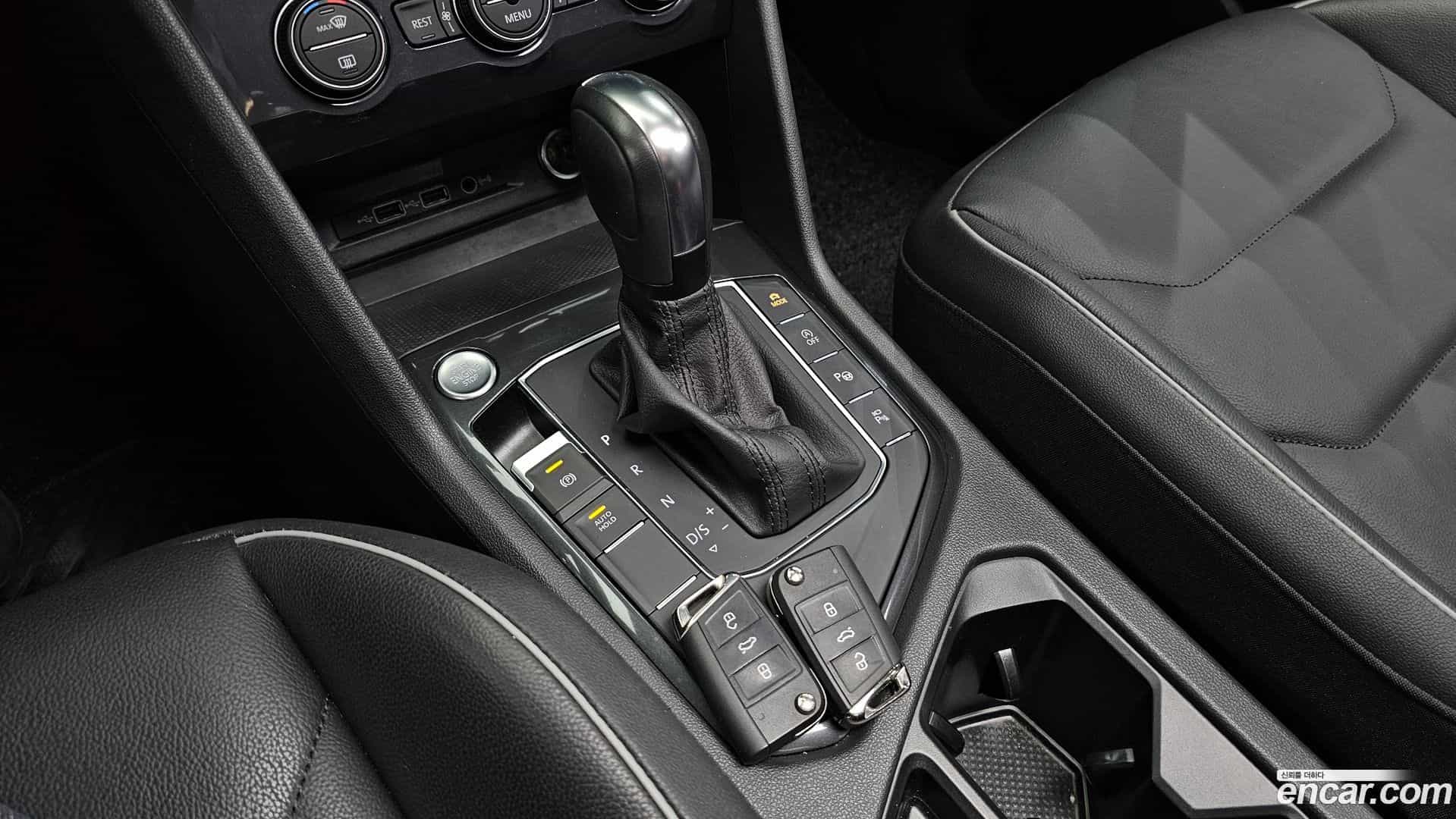 Tiguan Volkswagen 2020.4-INNER-009