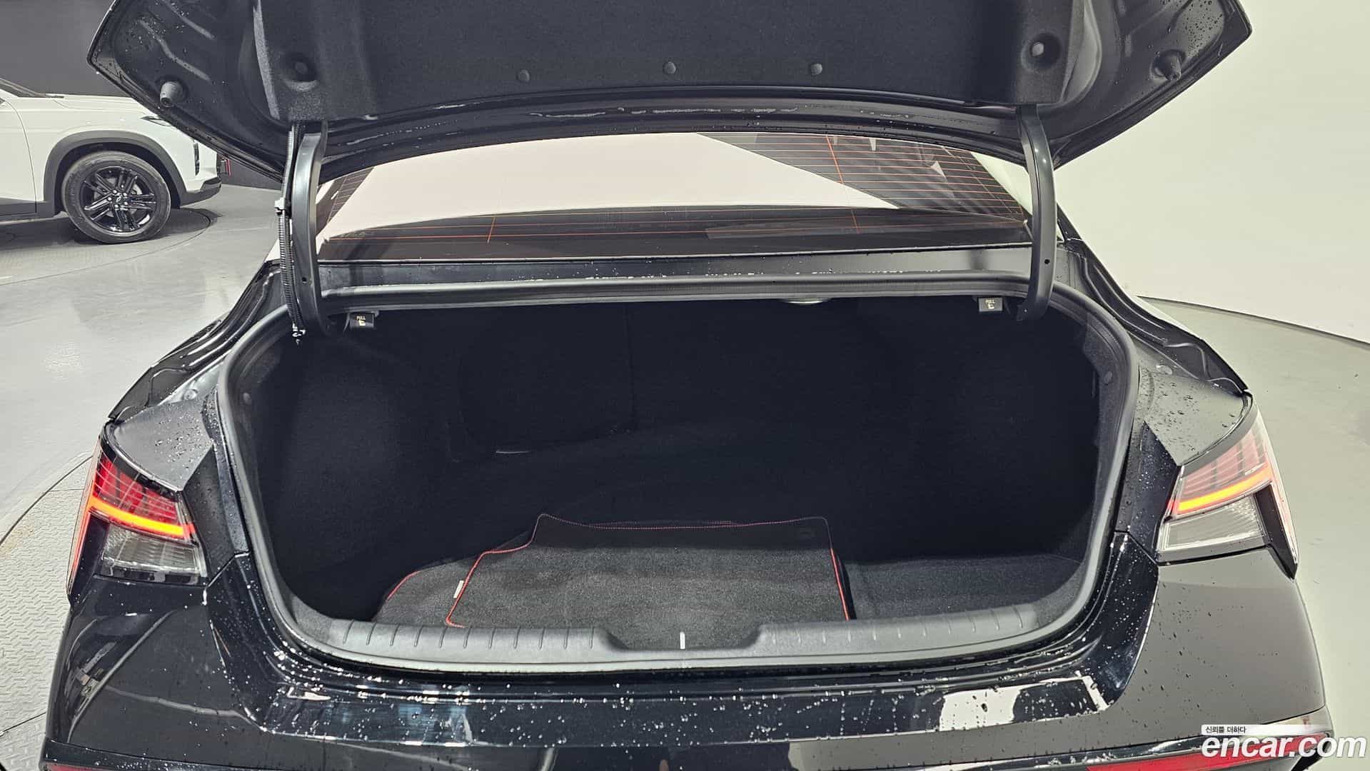 AVANTE Hyundai 2025.9-OPTION-024