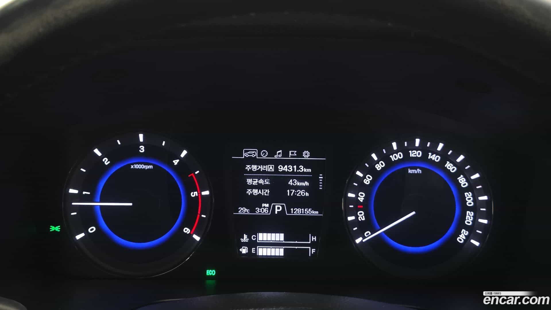 Rexton KG Mobility 2021.6-INNER-008