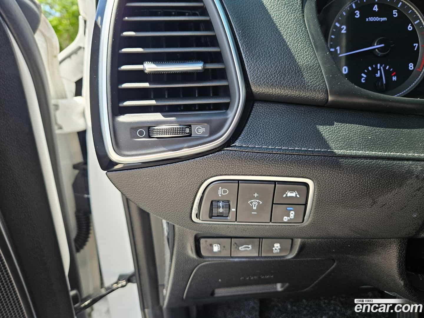 Grandeur Hyundai 2019.9-OPTION-020