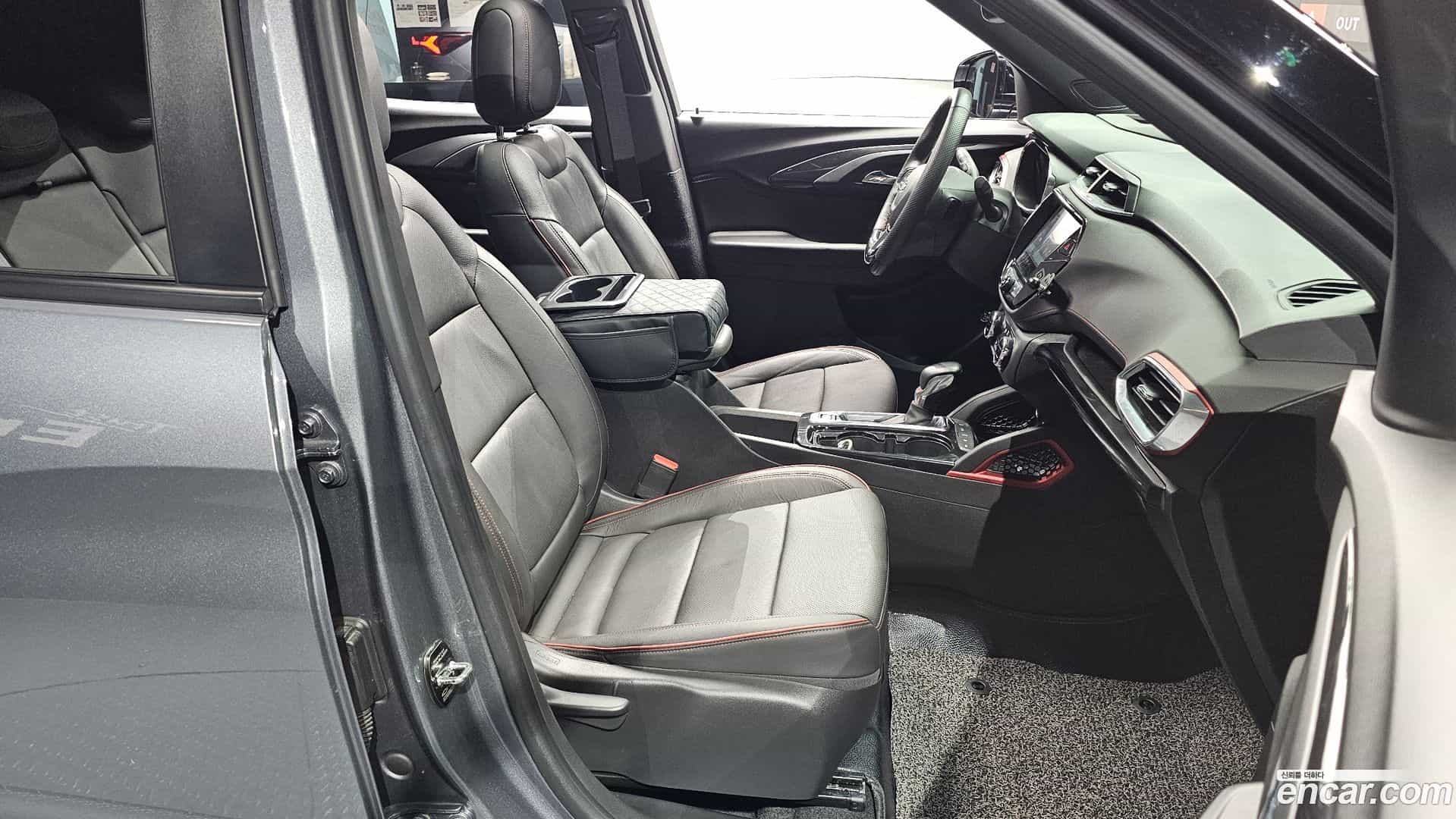Trailblazer Chevrolet 2021.5-INNER-036