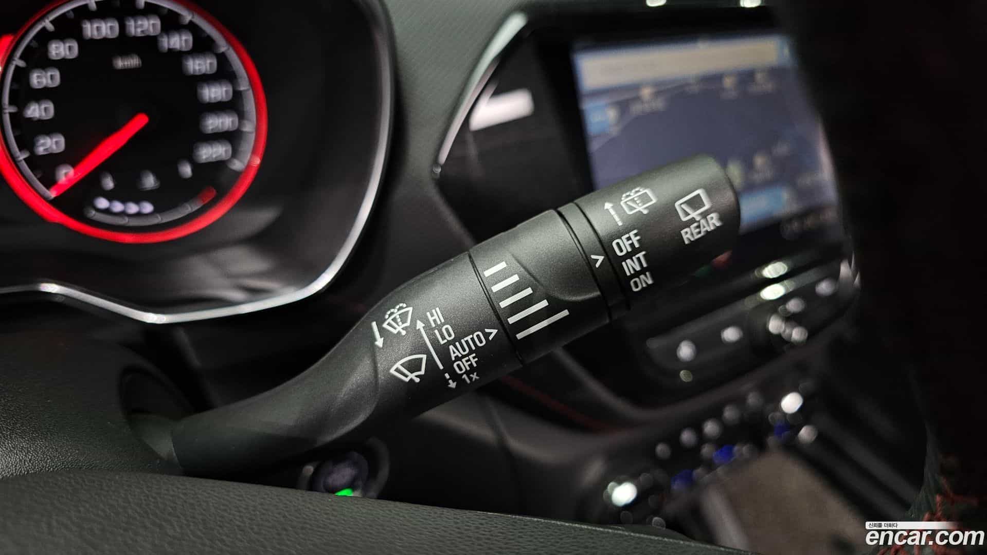Trailblazer Chevrolet 2021.5-OPTION-044