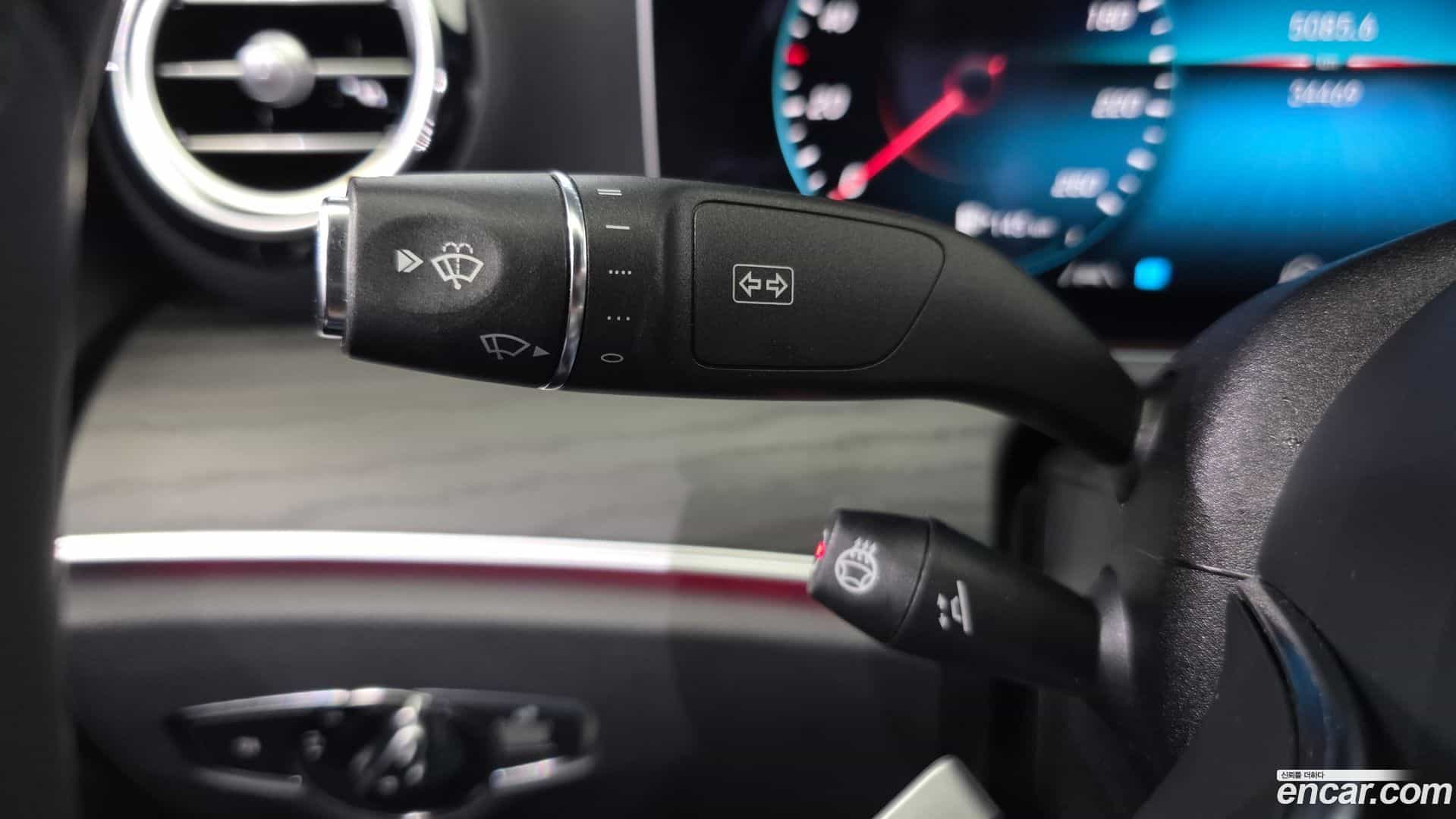 E-Class Mercedes-Benz 2023.8-OPTION-019