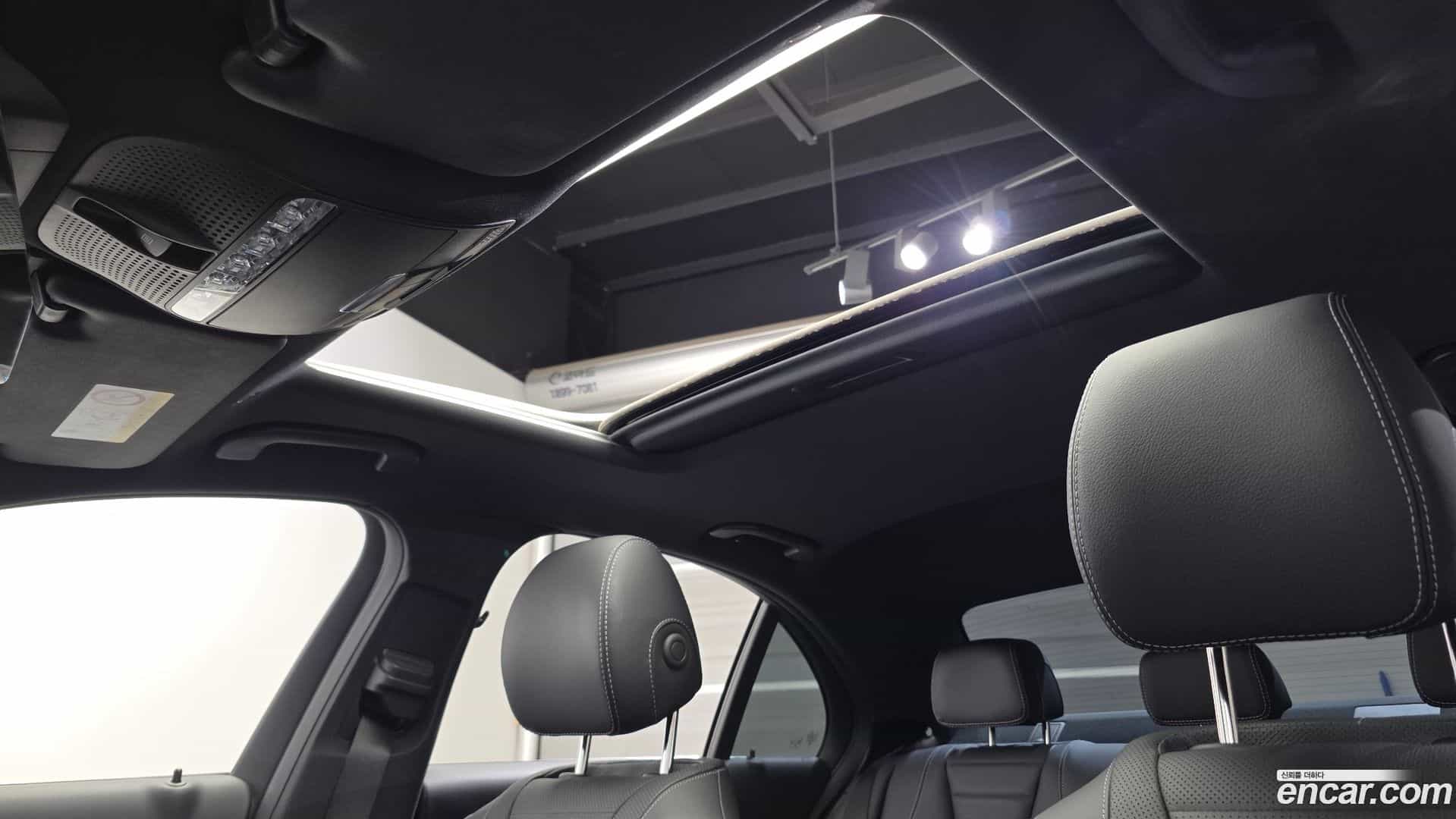 E-Class Mercedes-Benz 2023.8-OPTION-023