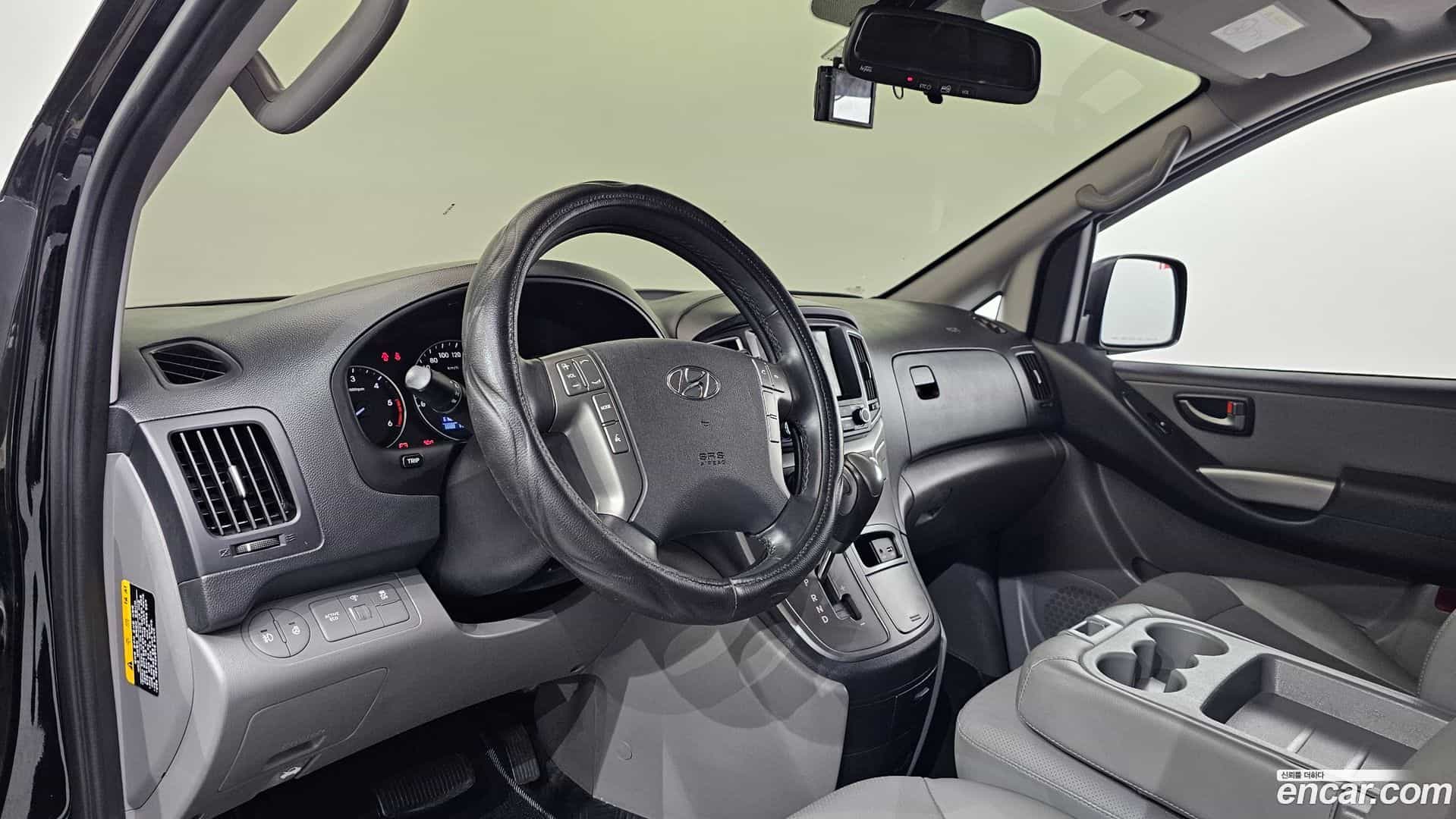 Starex Hyundai 2021.2-INNER-007