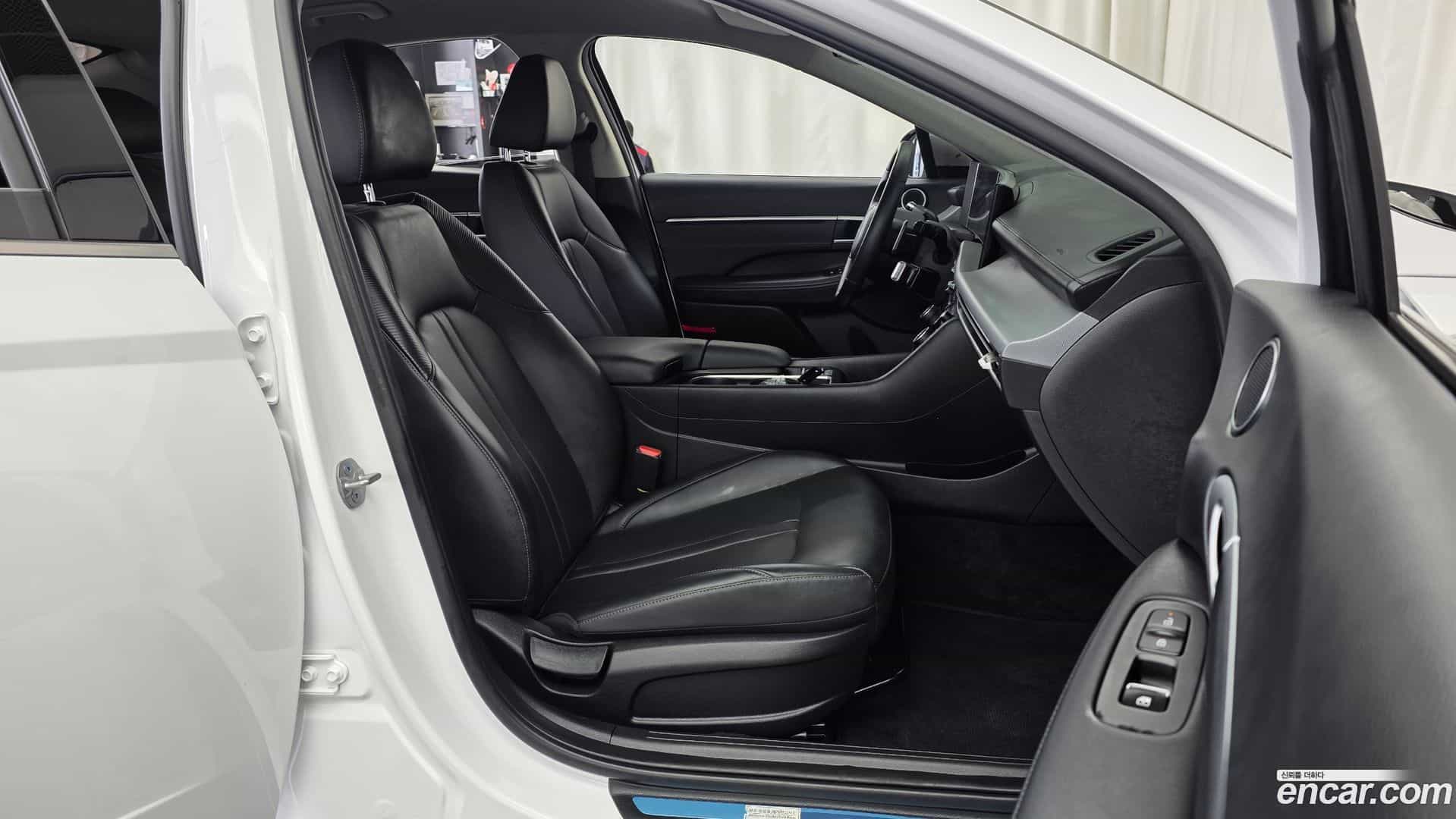 Sonata Hyundai 2025.3-OPTION-015
