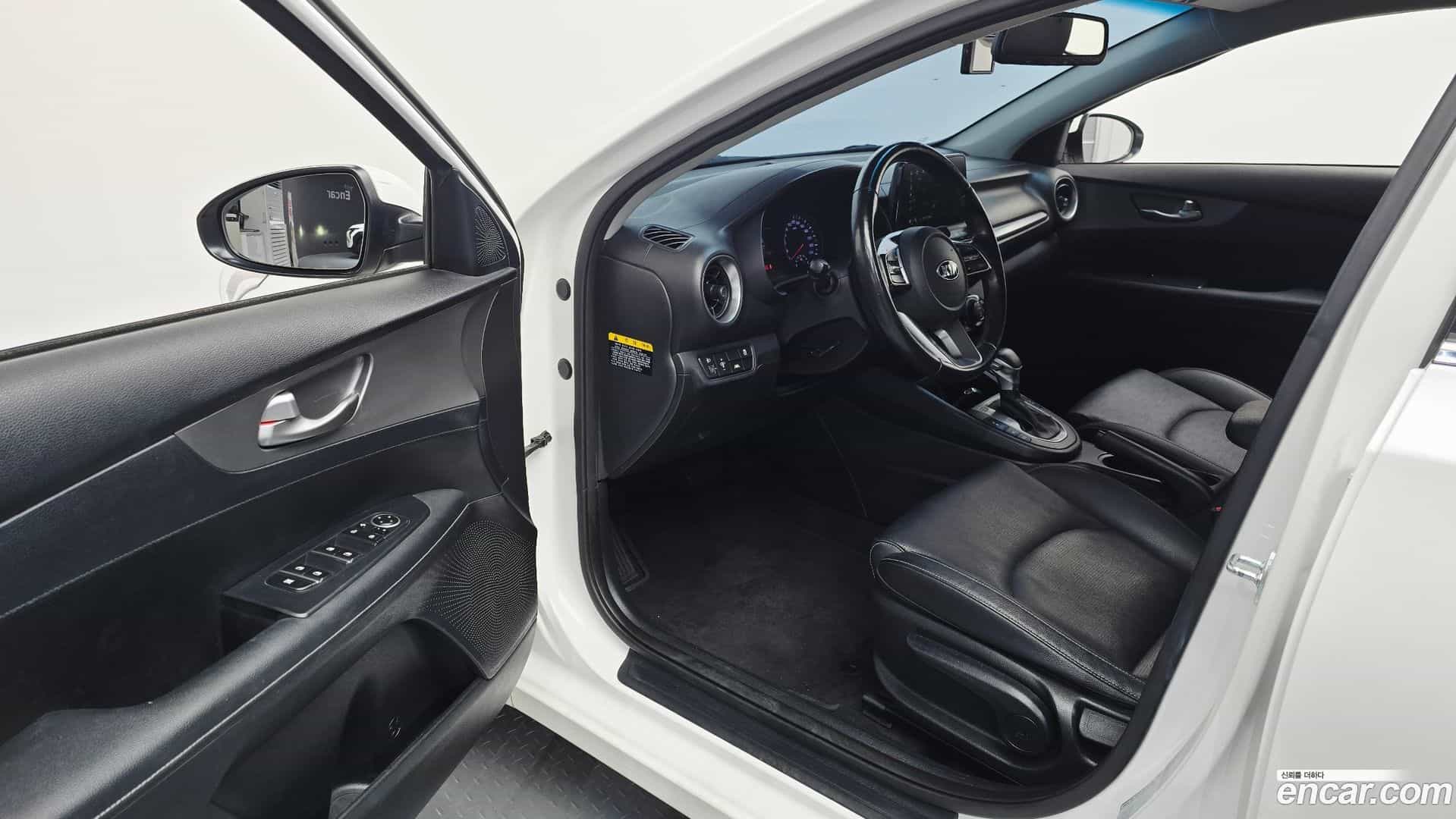 K3 Kia 2019.5-INNER-010