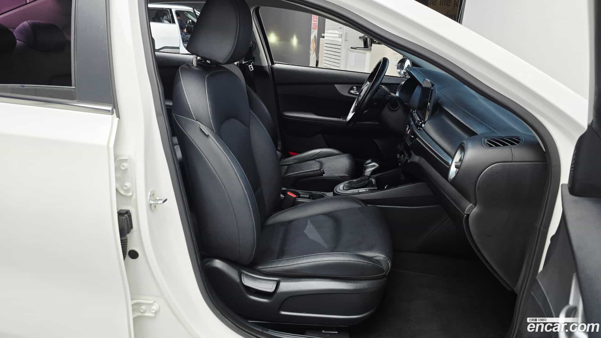 K3 Kia 2019.5-INNER-036