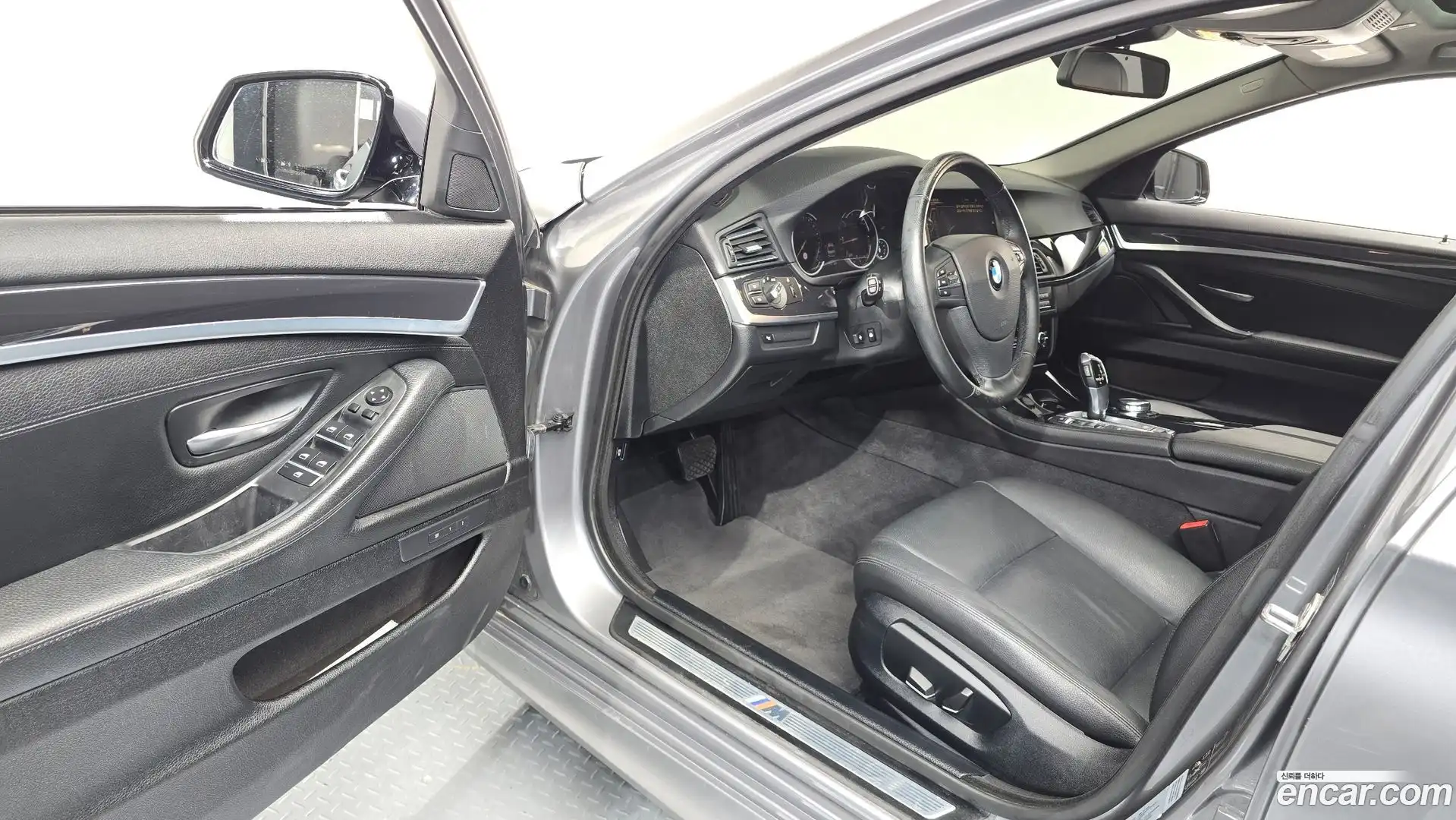 5-Series BMW 2016.4-INNER-010