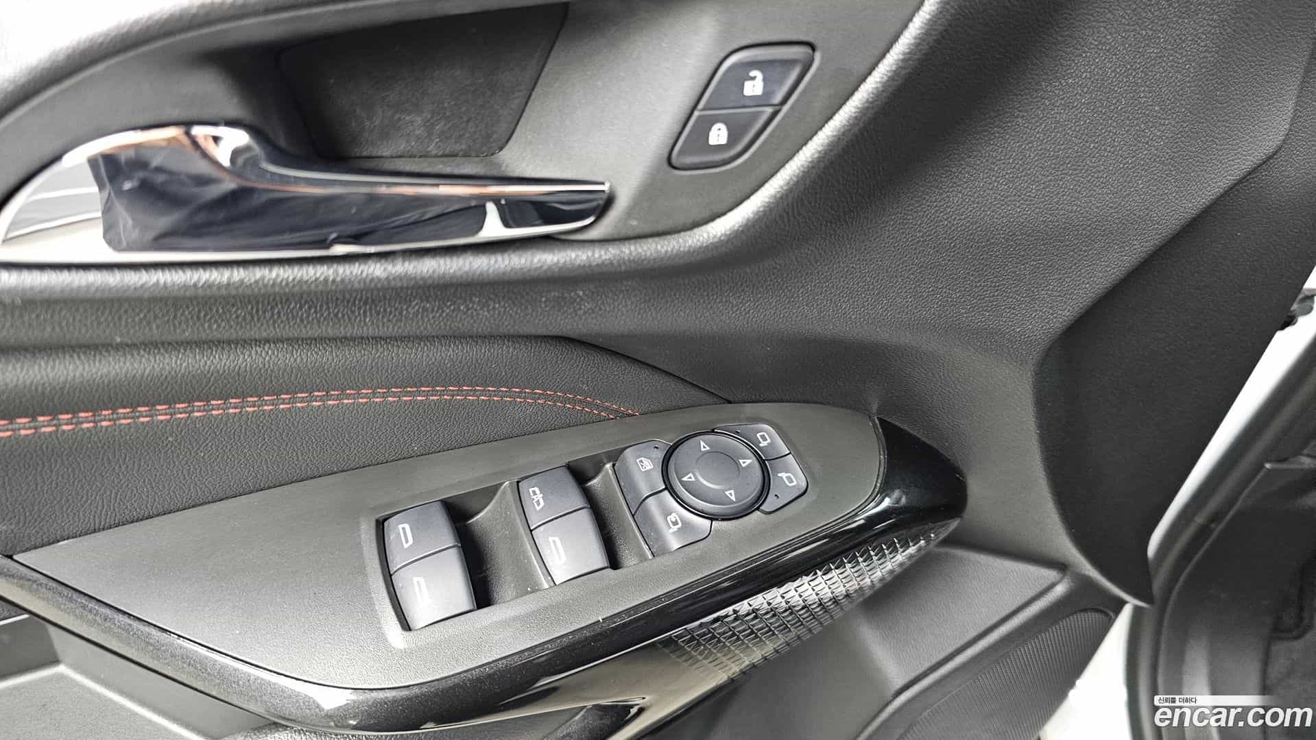 Trax Chevrolet 2023.3-OPTION-040