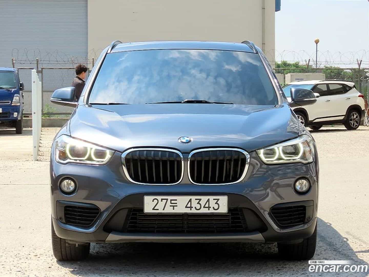 X1 BMW 2018.9-OUTER-001