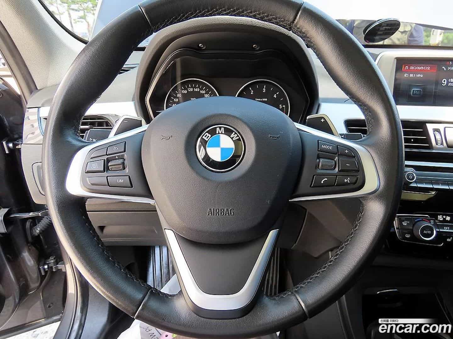 X1 BMW 2018.9-INNER-008