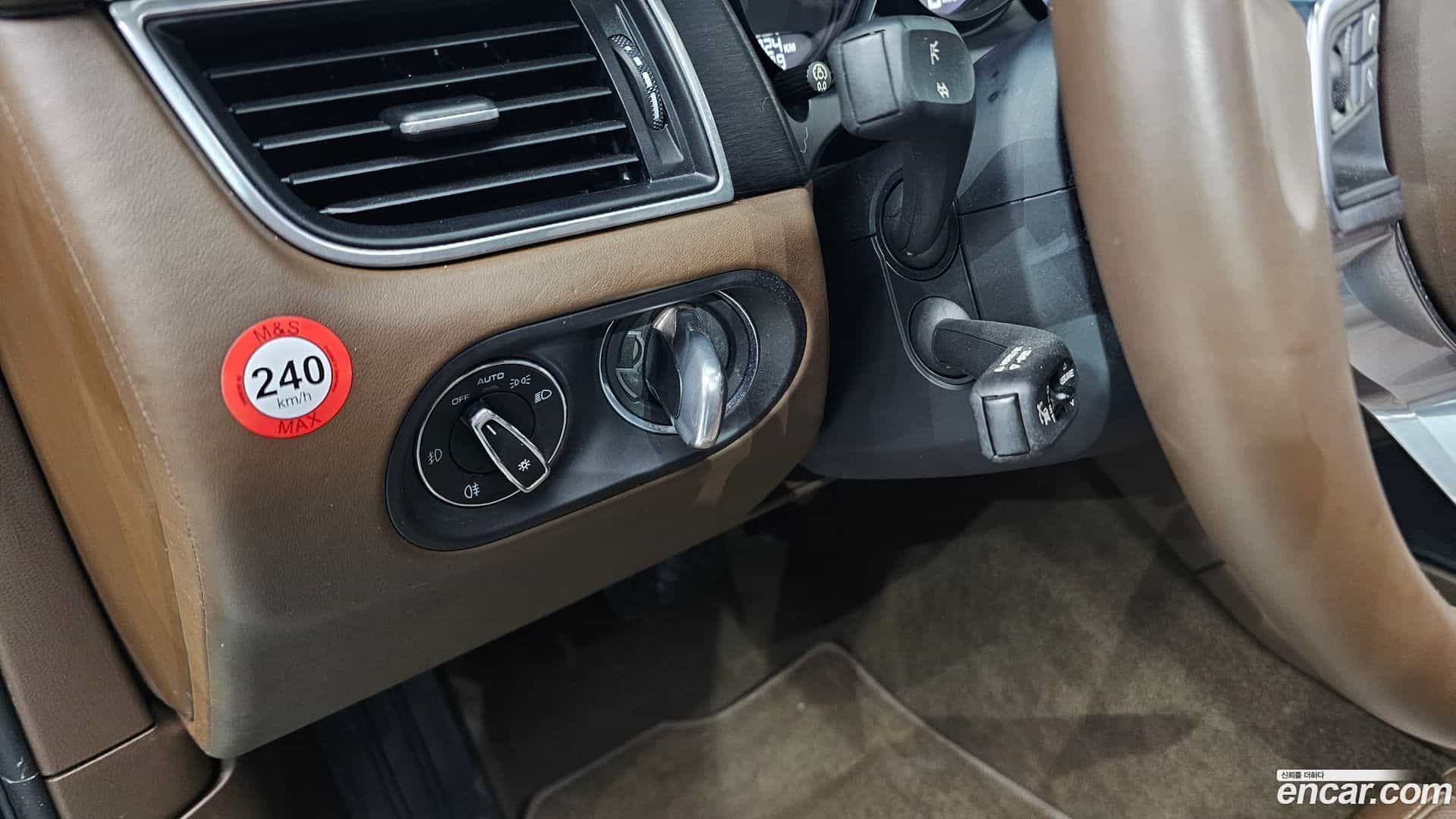 Macan Porsche 2018.2-OPTION-023